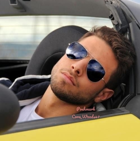 RayBan Aviator Black Lenses RB3025 Gold Frame 58 / 62 Unisex New - Picture 15 of 16